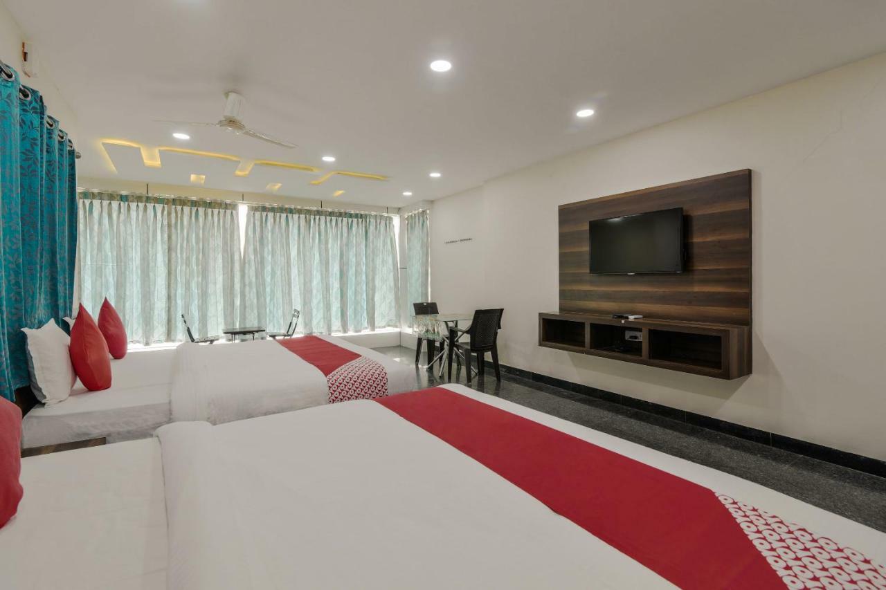 Neema Residency Hotel Anantapur Exterior photo