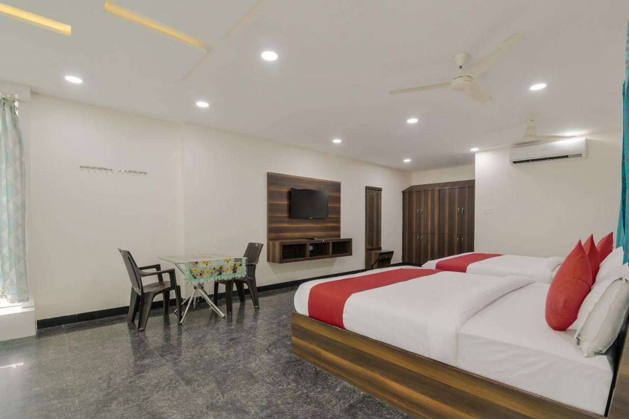 Neema Residency Hotel Anantapur Exterior photo
