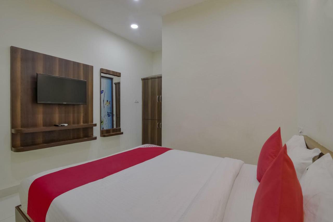 Neema Residency Hotel Anantapur Exterior photo