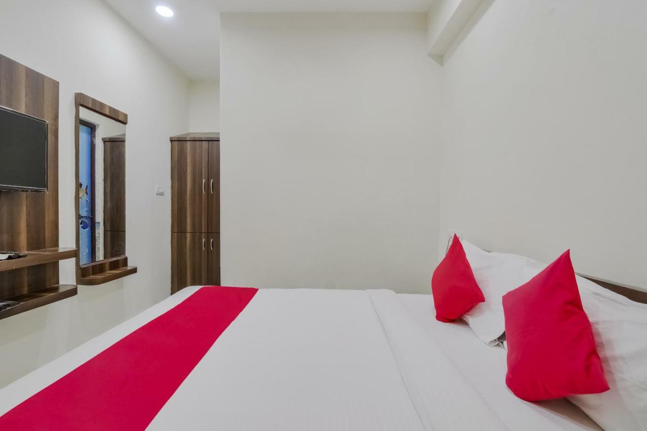 Neema Residency Hotel Anantapur Exterior photo