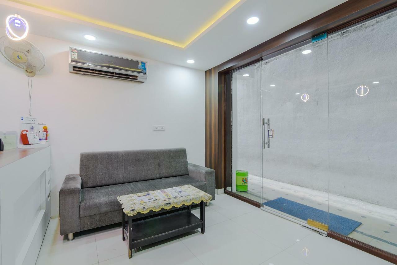 Neema Residency Hotel Anantapur Exterior photo